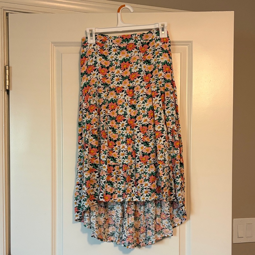 Chic Floral High-Low Skirt